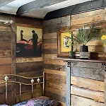 Hayloft Sleep 2 Next To Fox Covert Pub 3*