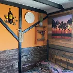 Bed & Breakfast Hayloft Sleep 2 Next To Fox Covert Pub